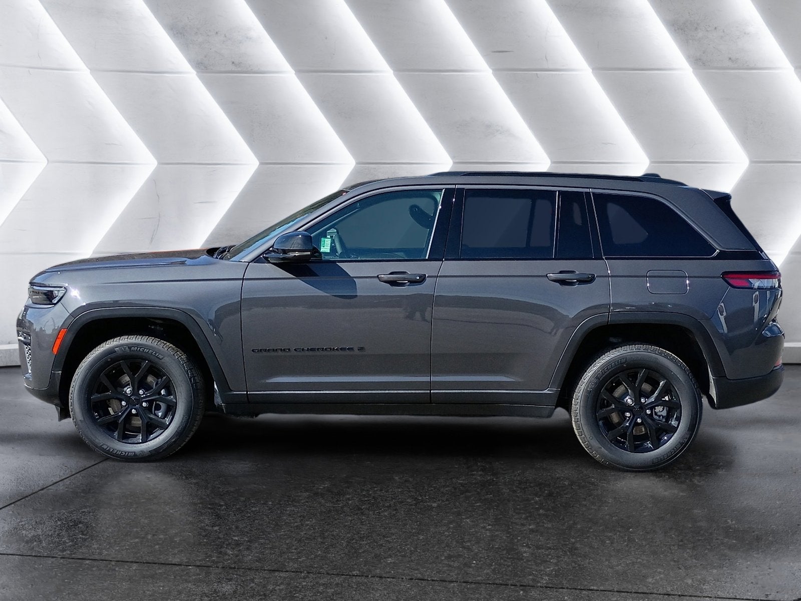 2026 Jeep Grand Cherokee Laredo