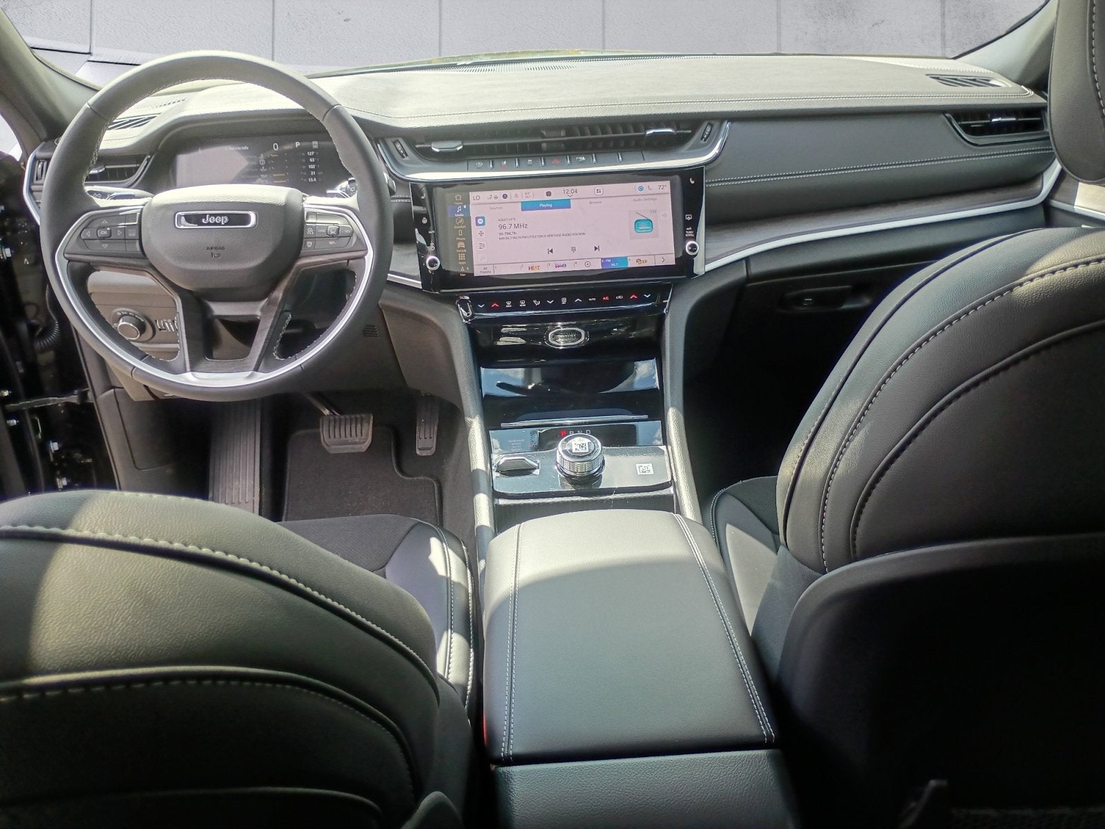 2027 Jeep Grand Cherokee Altitude