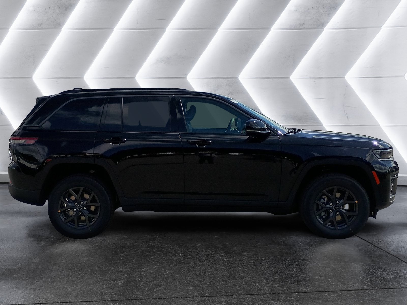 2027 Jeep Grand Cherokee Altitude
