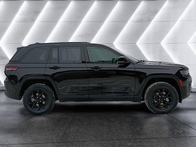 2026 Jeep Grand Cherokee Laredo