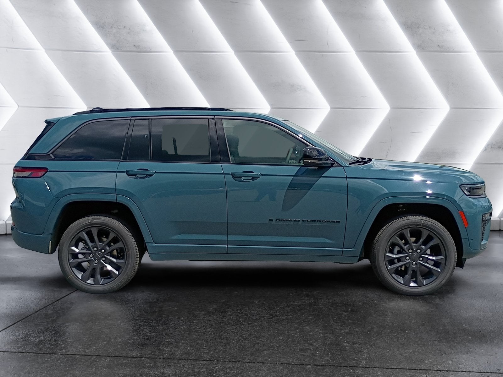 2026 Jeep Grand Cherokee Limited Reserve