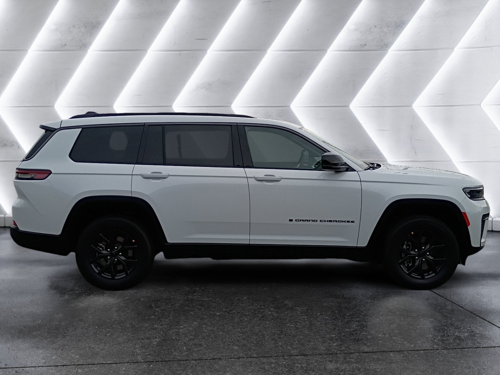 2027 Jeep Grand Cherokee L Laredo Altitude