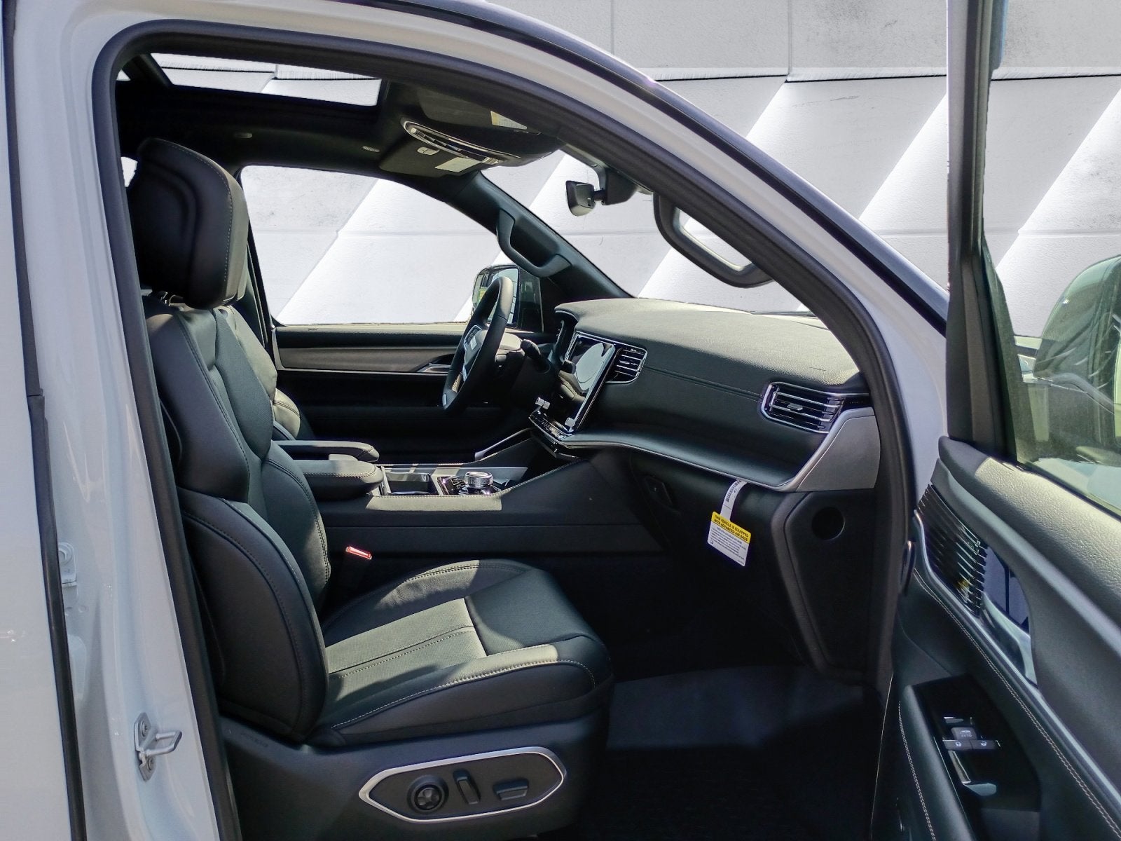 2026 Jeep Grand Wagoneer Upland