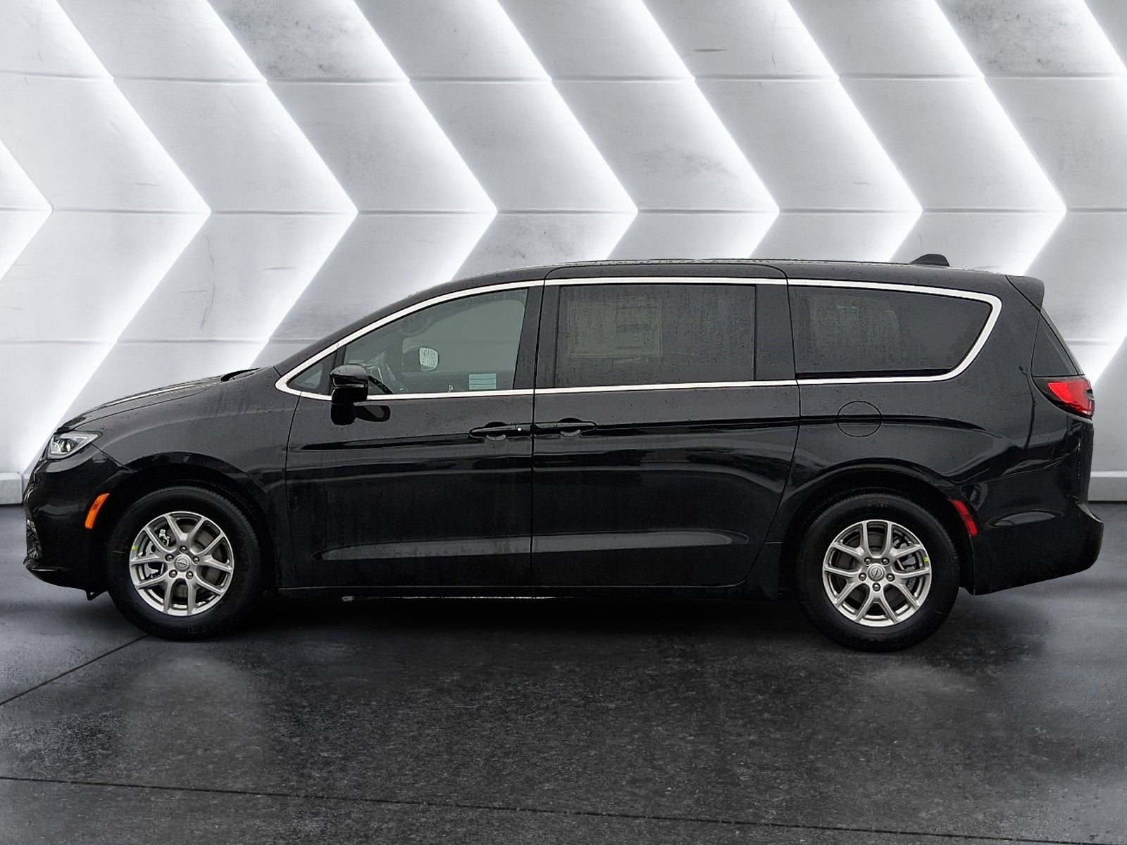 2026 Chrysler Pacifica Select 8 PASSENGER