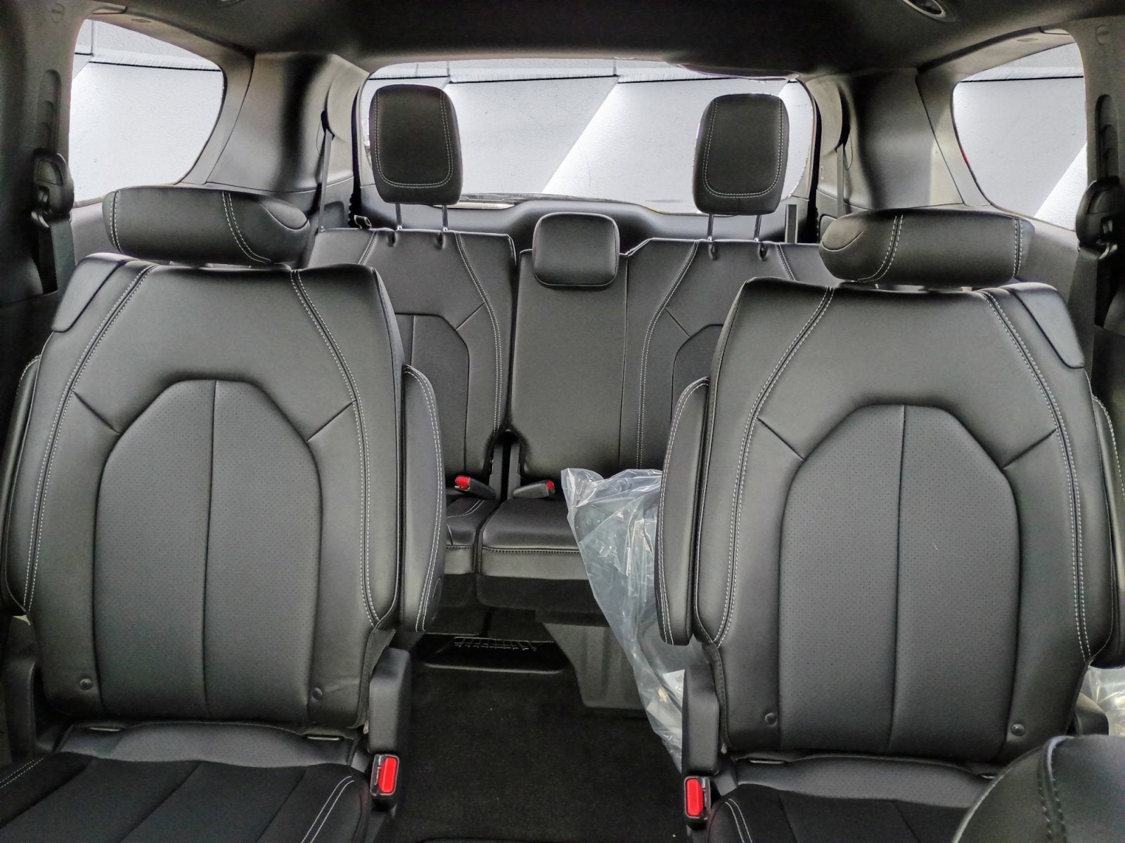 2026 Chrysler Pacifica Select AWD