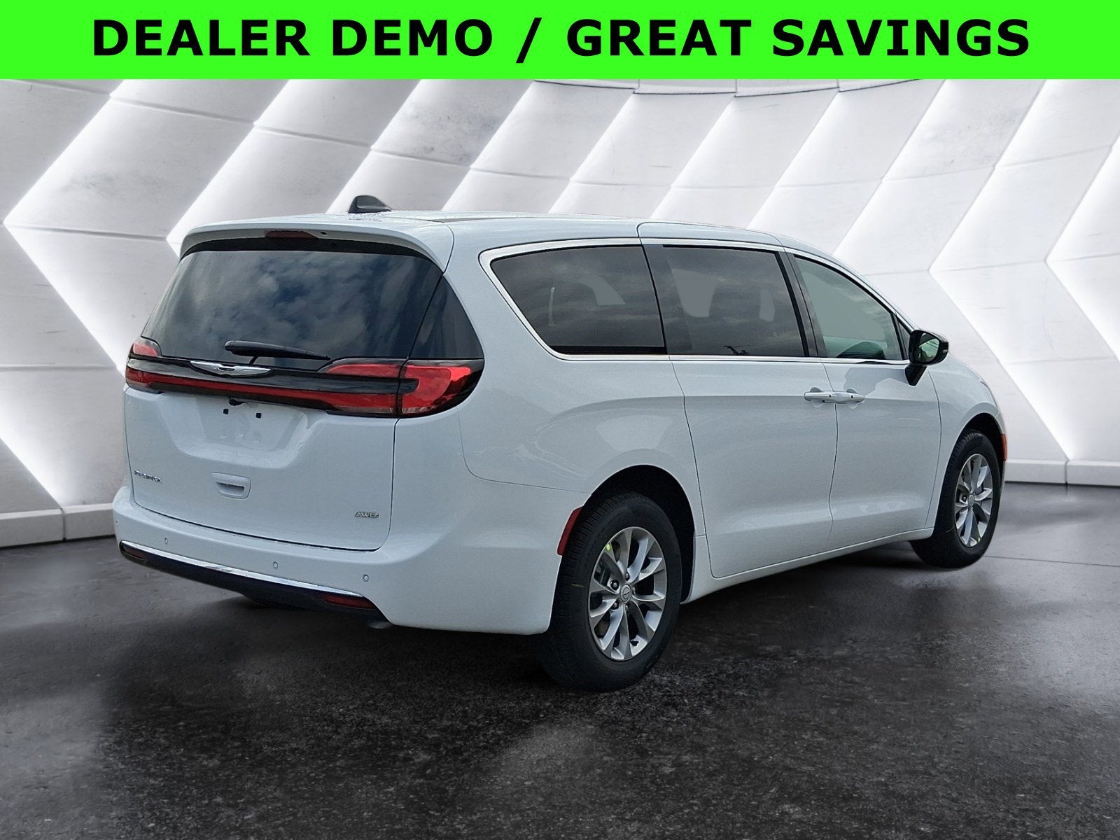 2026 Chrysler Pacifica Select AWD