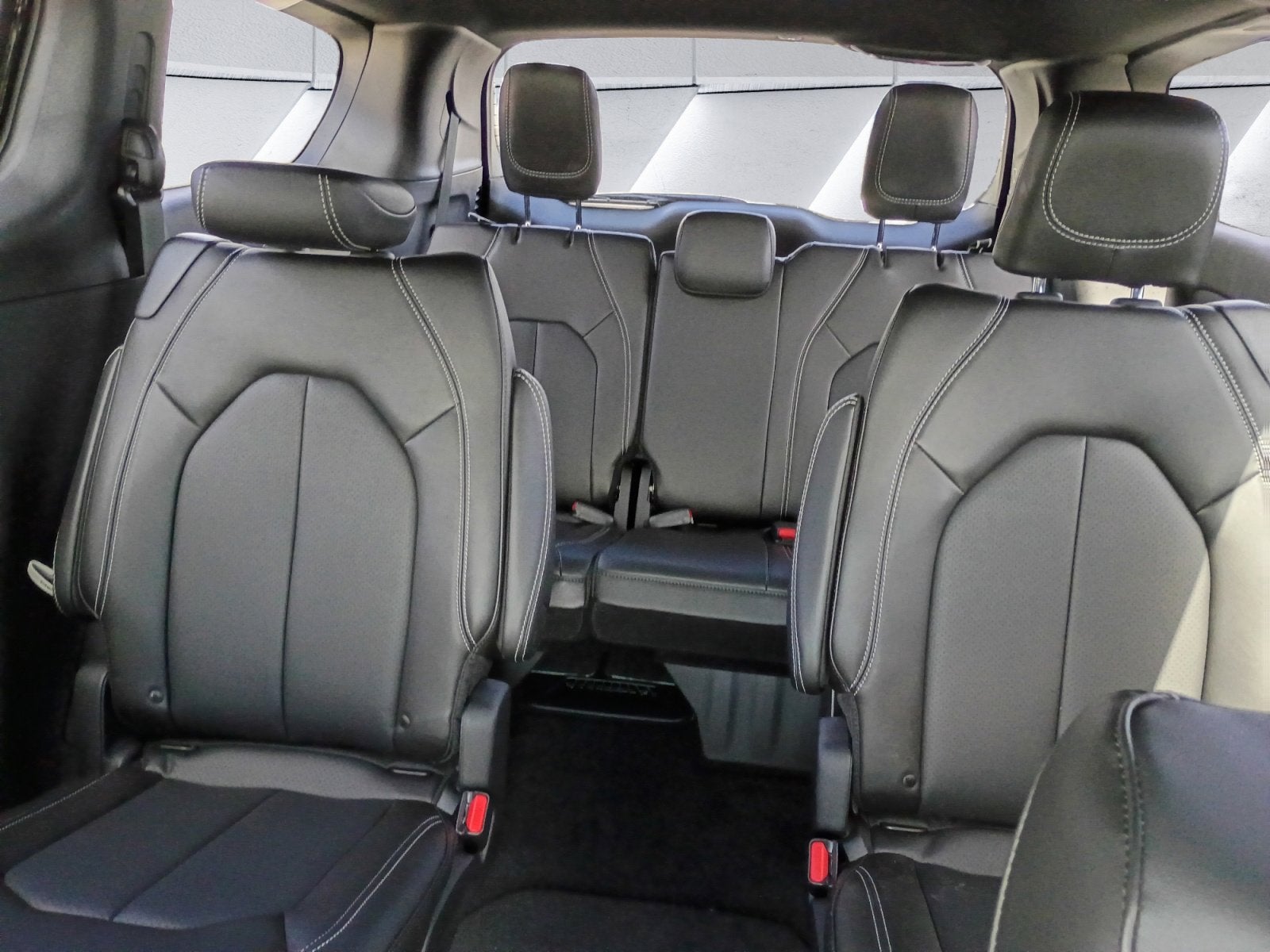 2026 Chrysler Pacifica Select AWD