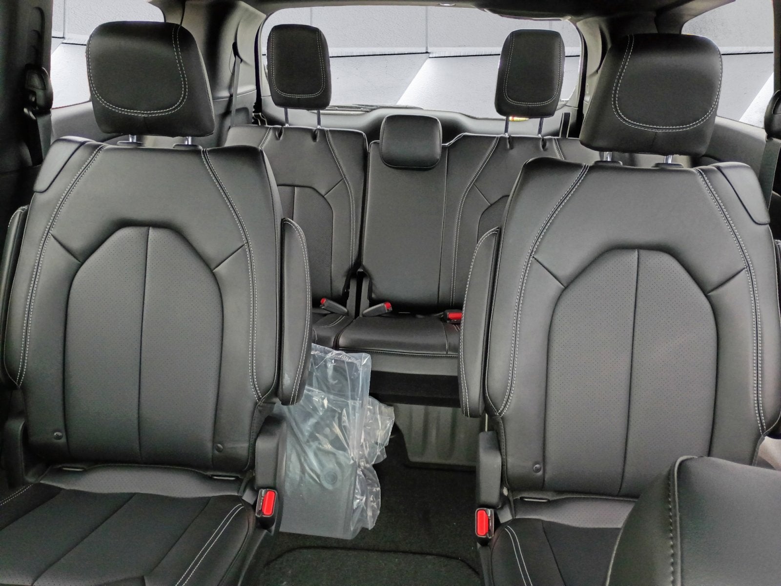 2026 Chrysler Pacifica Select AWD