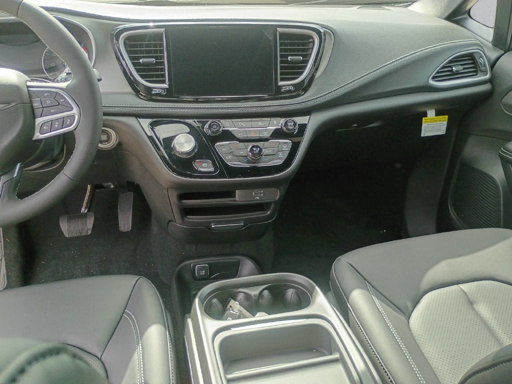 2027 Chrysler Pacifica Select AWD