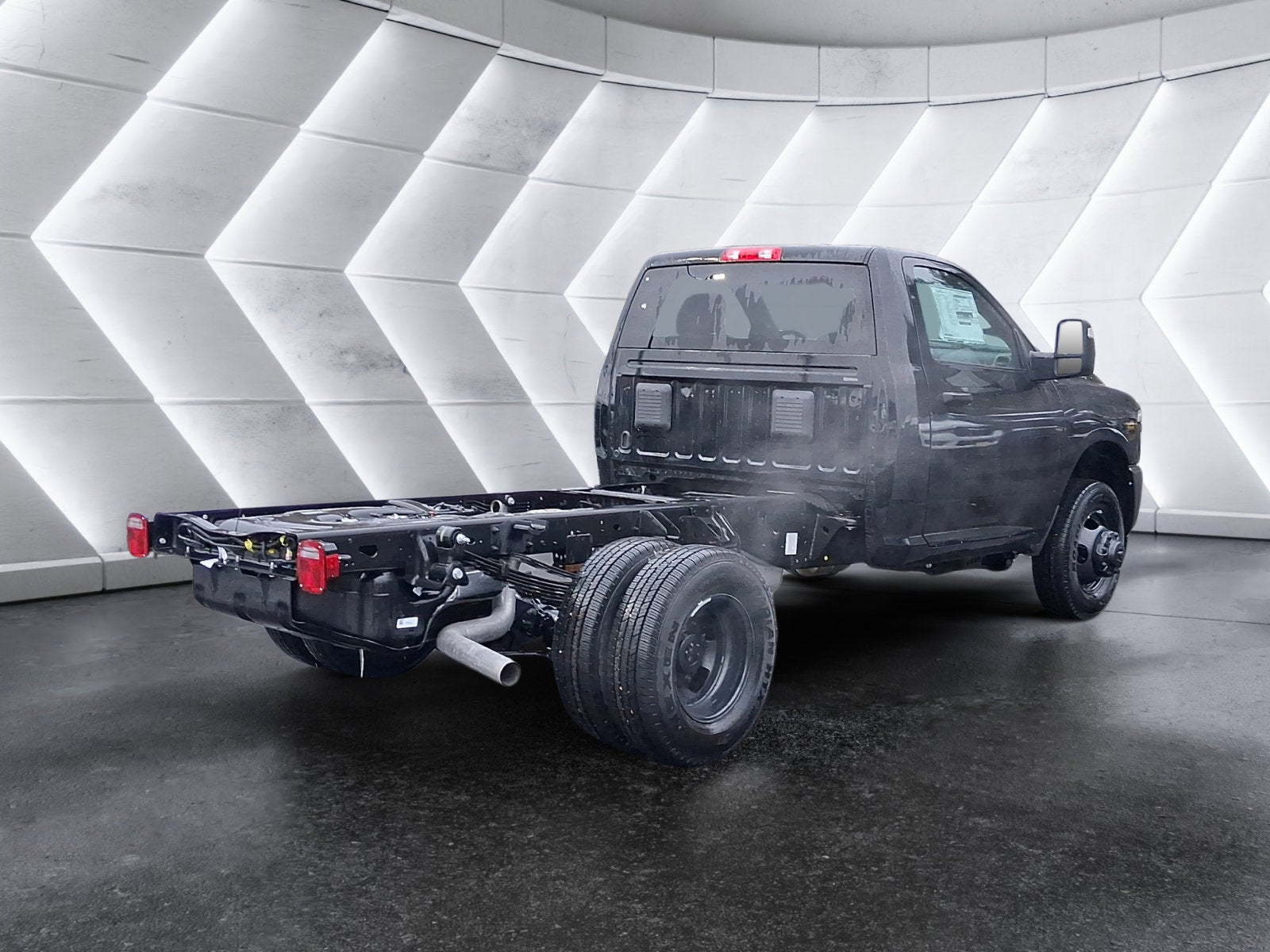 2026 RAM 3500 Chassis Cab Tradesman LEVEL 1 60" C/A
